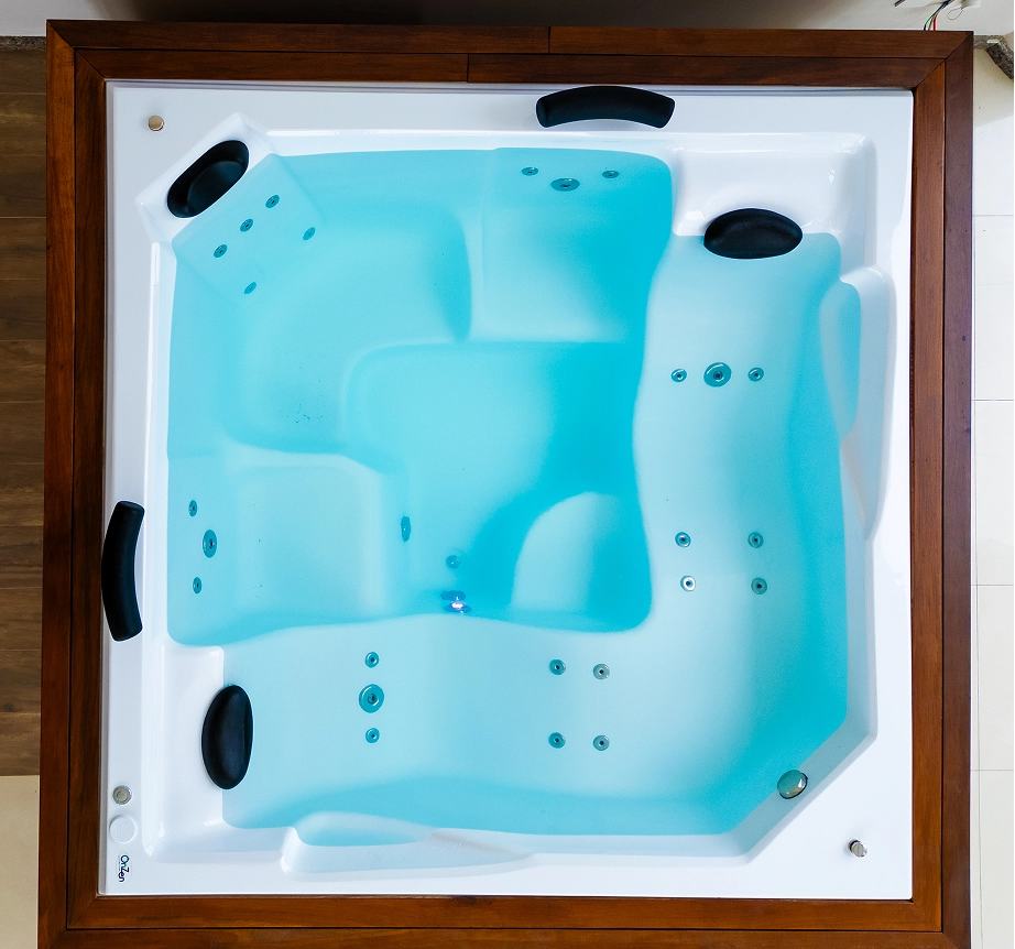 053 (1)